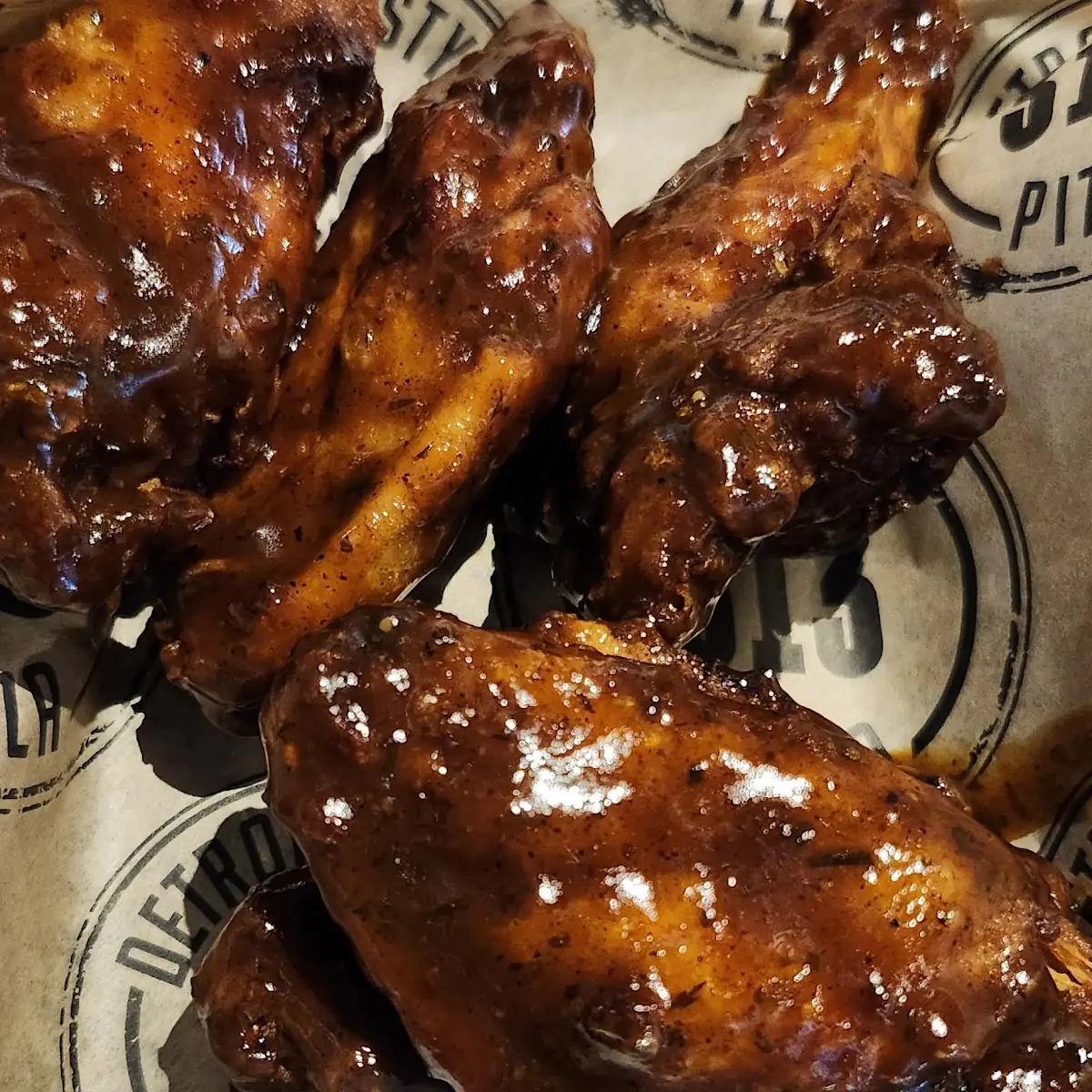 Backlot BONELESS Wings