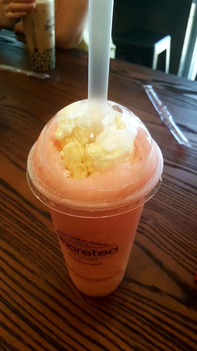 Peach Tea Ice Blended with Lychee Jelly