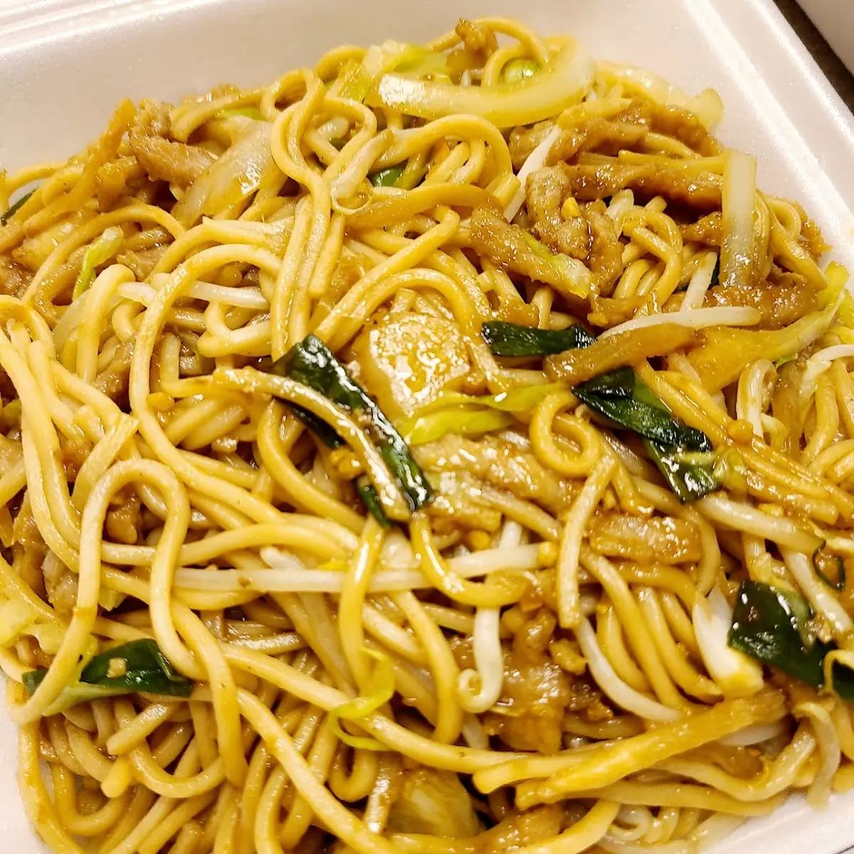 Chicken Lo Mein