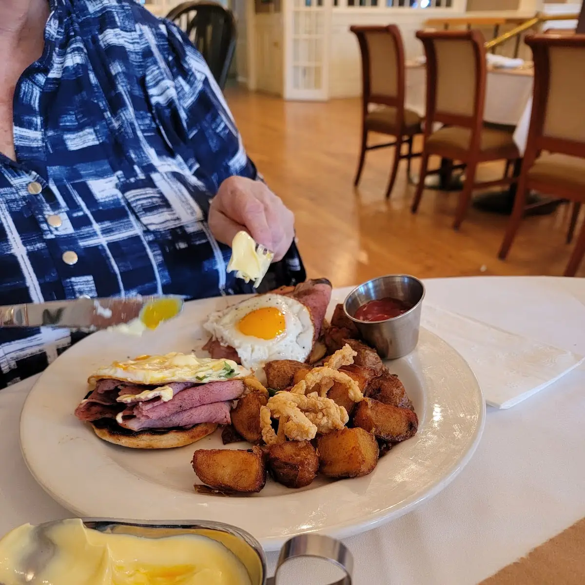 Eggs Benedict
