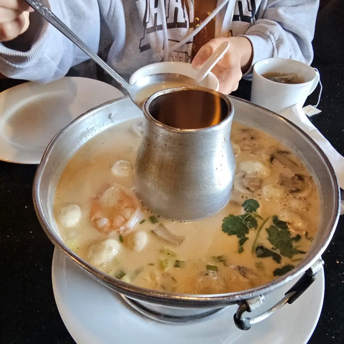 Vegetable Soup with Garlic and Tofu