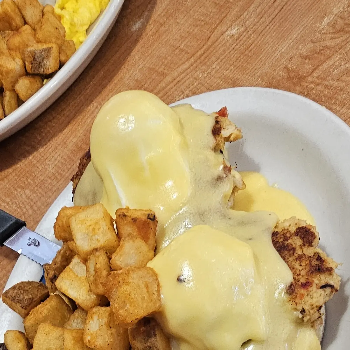 Crab Cake Eggs Benedict