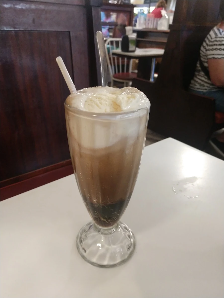 Old-Fashioned Ice Cream Sodas