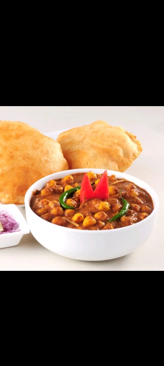 Chana Bhatura - Oo