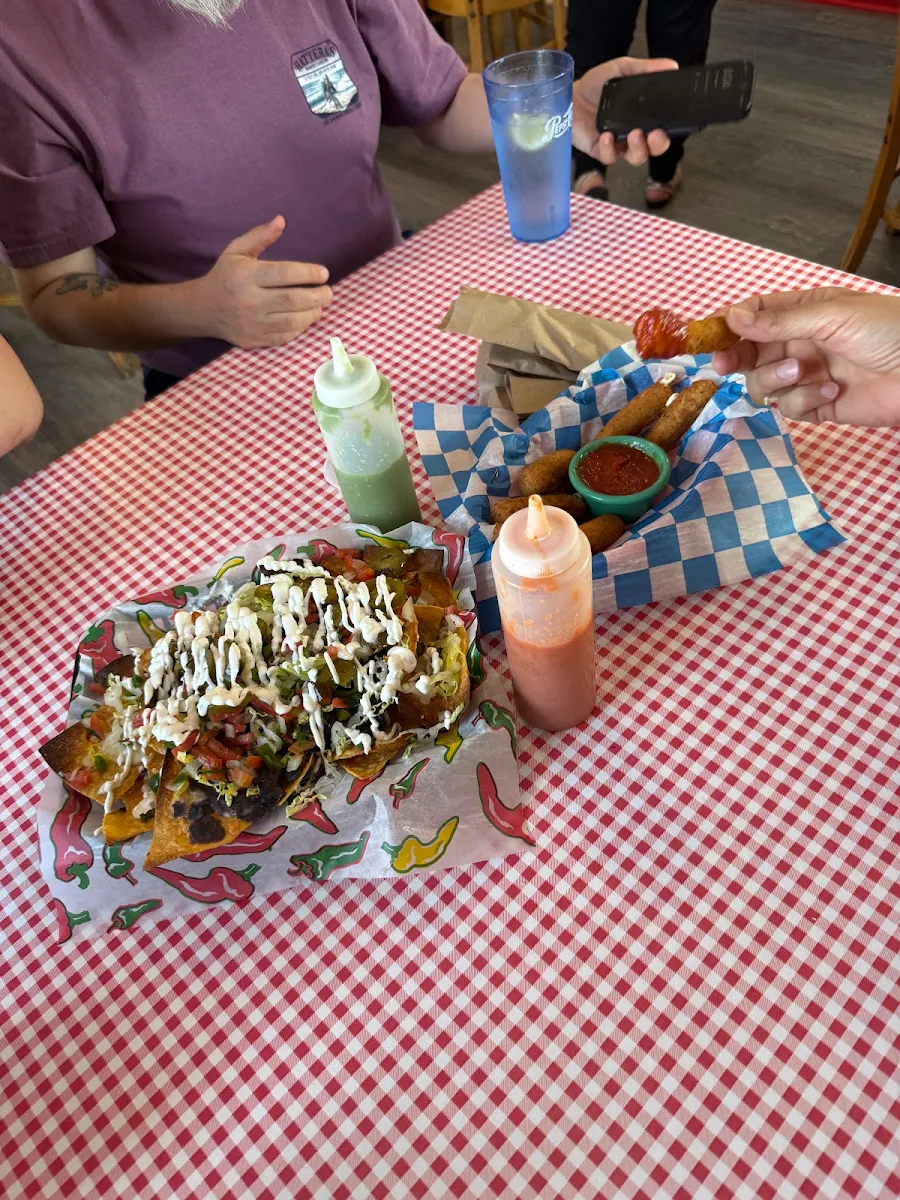 Nachos Mozzarella Sticks