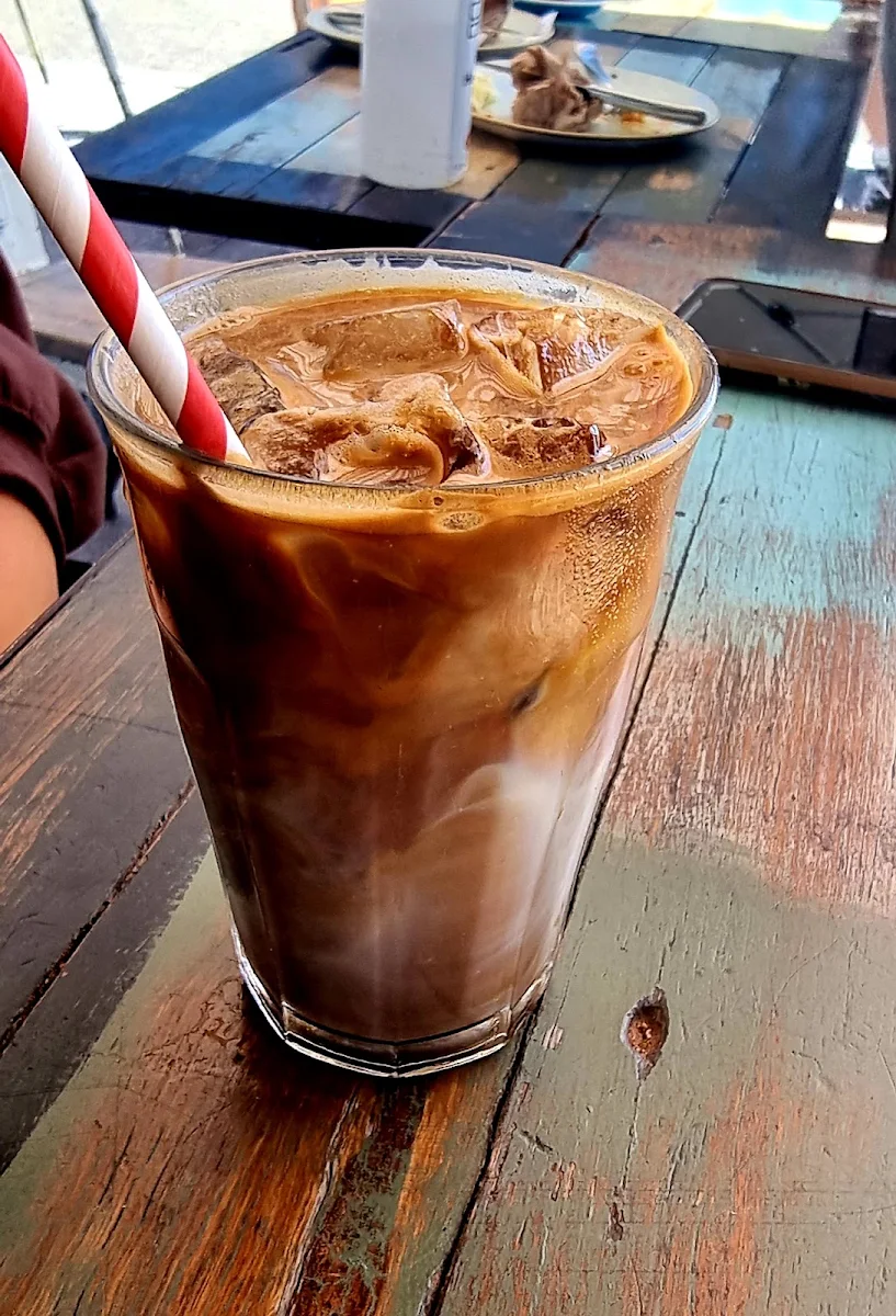 Iced Latte, Pool Coffee Eatery