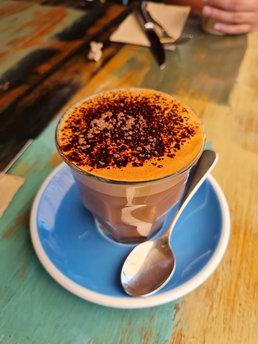 Mocha Latte, Pool Coffee Eatery