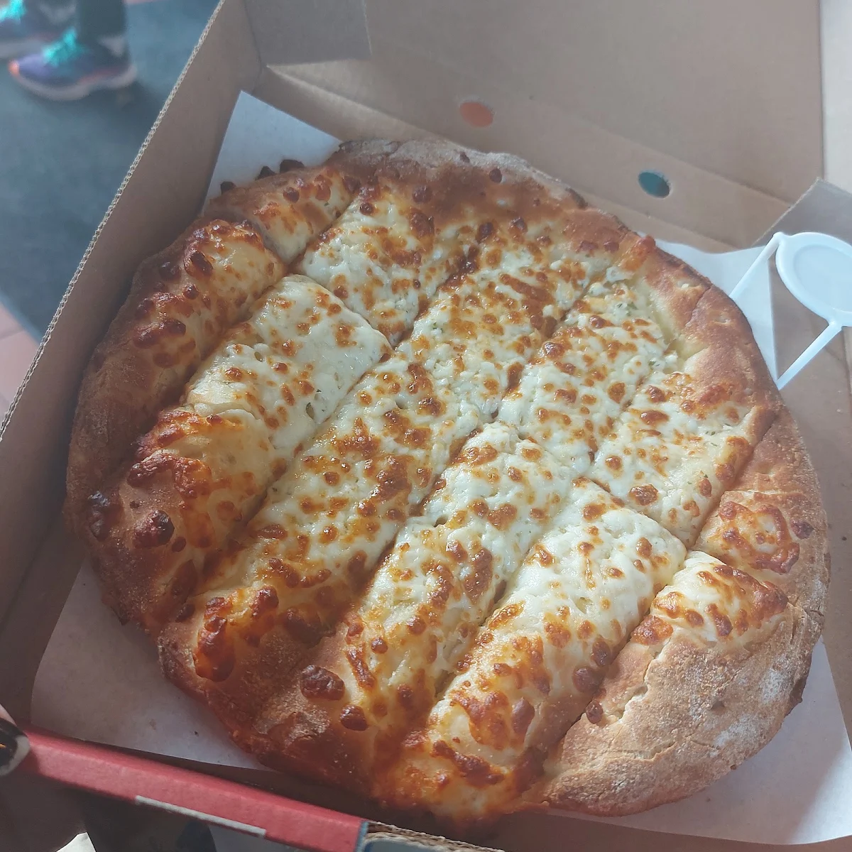Garlic Fingers, Greco Pizza