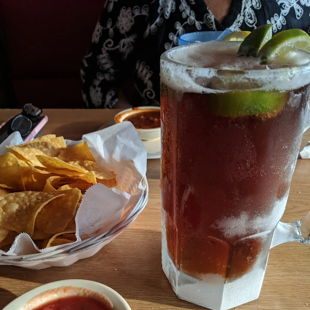 Chips and Salsa with a 32 Oz Dos Equis Lager