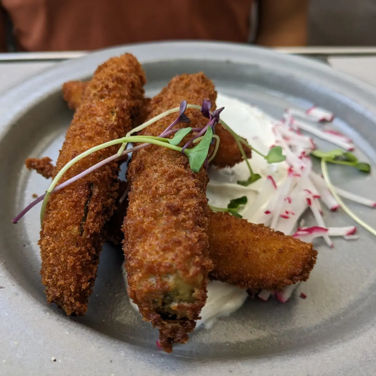 Cornichons Frits, Sutton Brouërie - Microbrasserie & Auberge