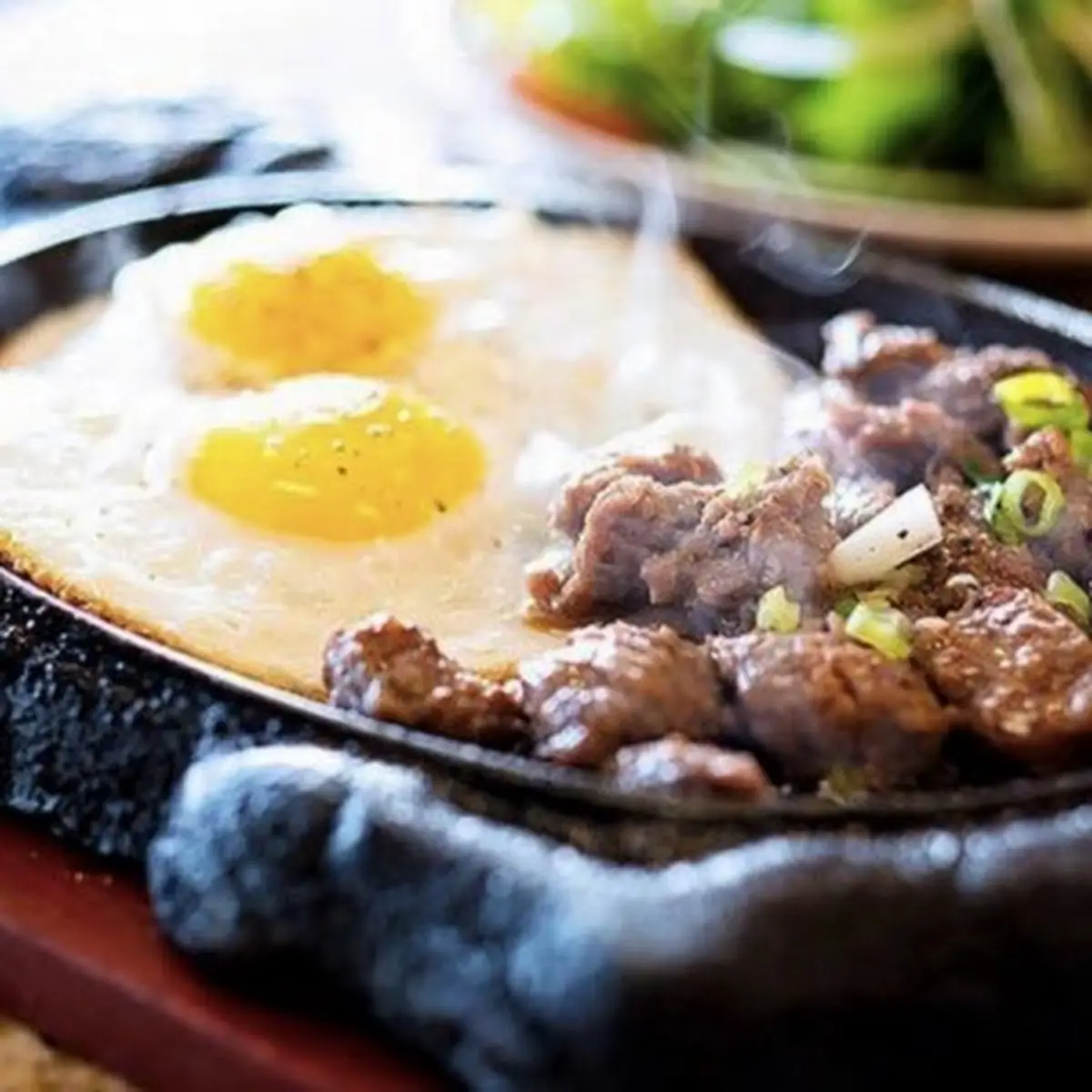 Vietnamese Sizzling Steak N Egg
