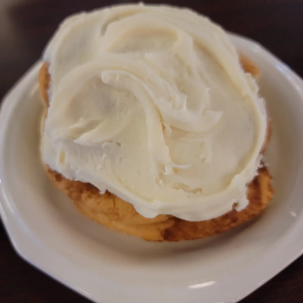 Toasted Bagel w Cream Cheese