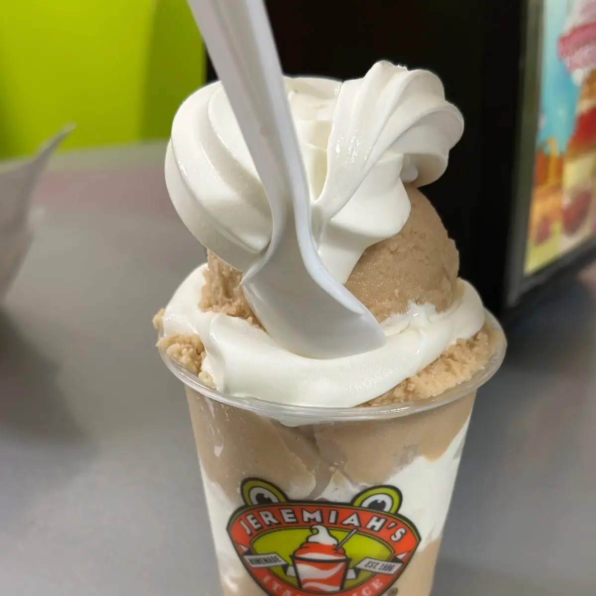 Peanut Butter Ice with Chocolate Ice Cream