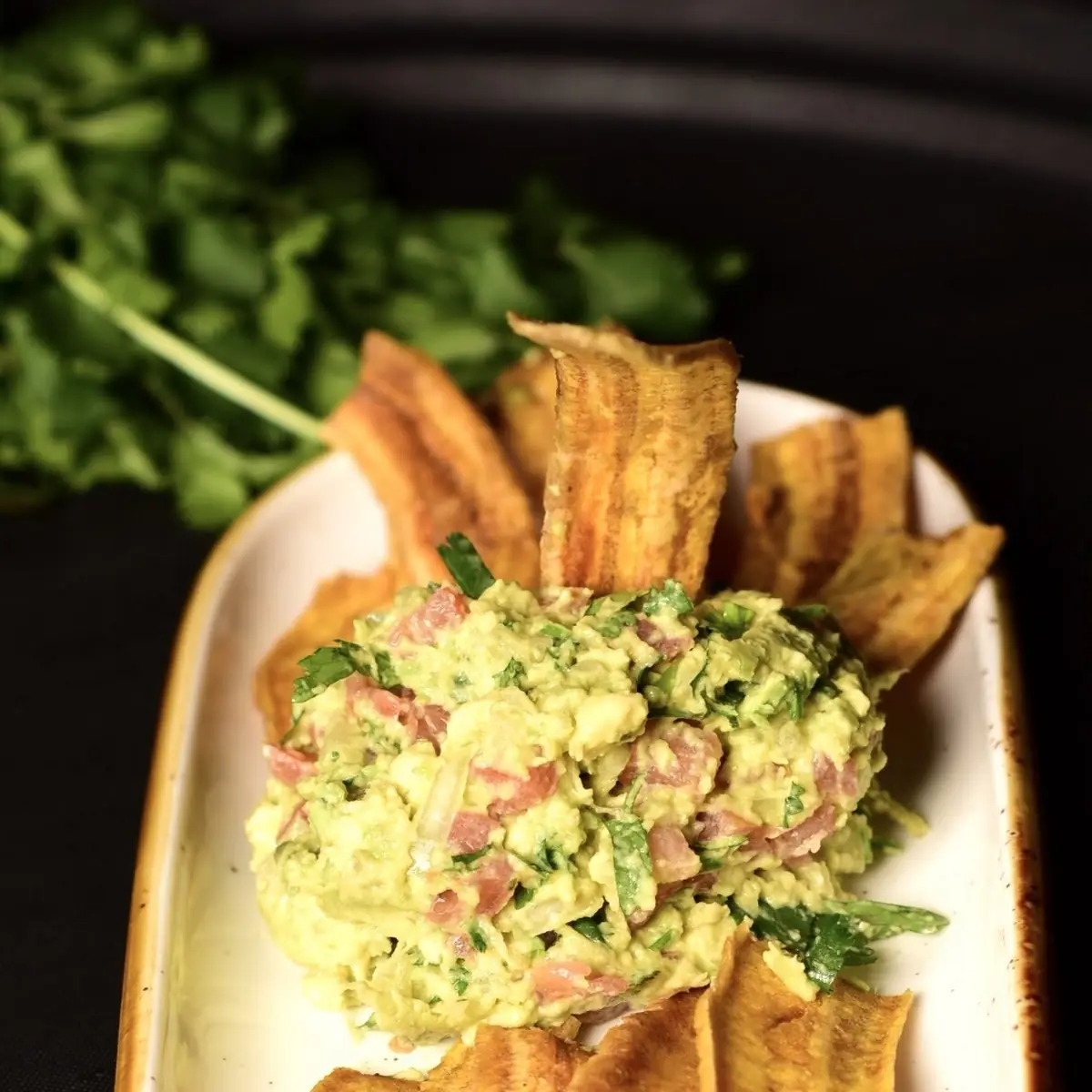 Guacamole Con Chips De Platano