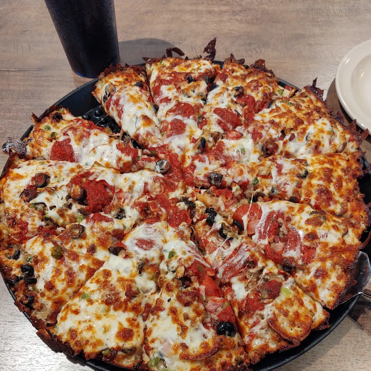 Magnificent Mile Pizza
