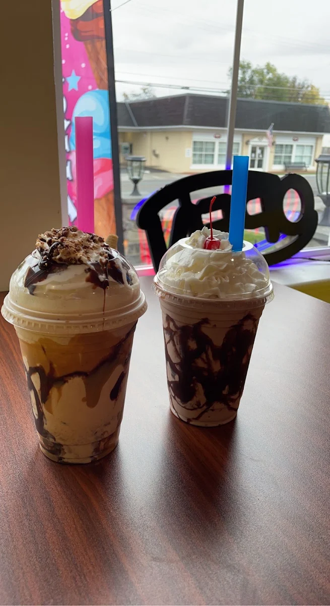 Chocolate Brownie Cream Pie Shake