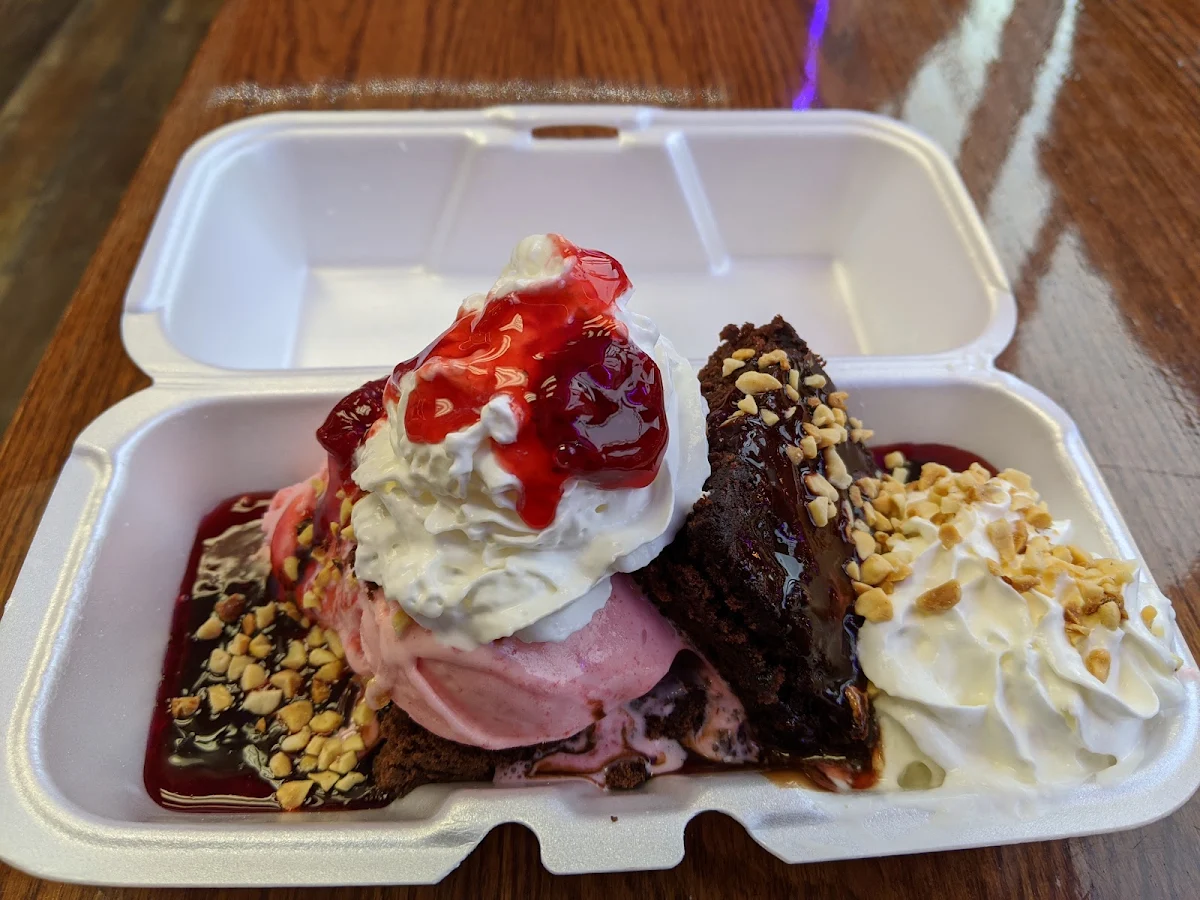 Hot Fudge Sundae