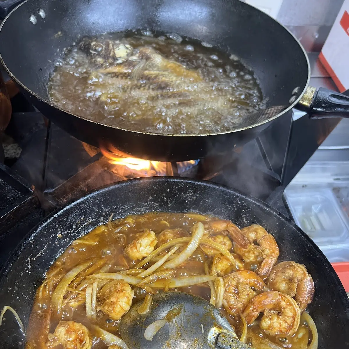Camarones A la Diabla
