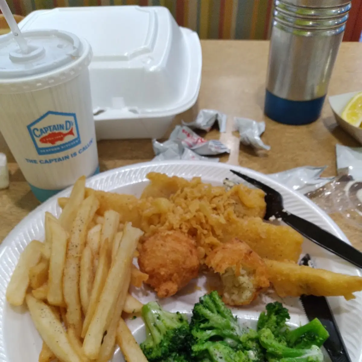 Supreme Seafood and Chicken Sampler Platter