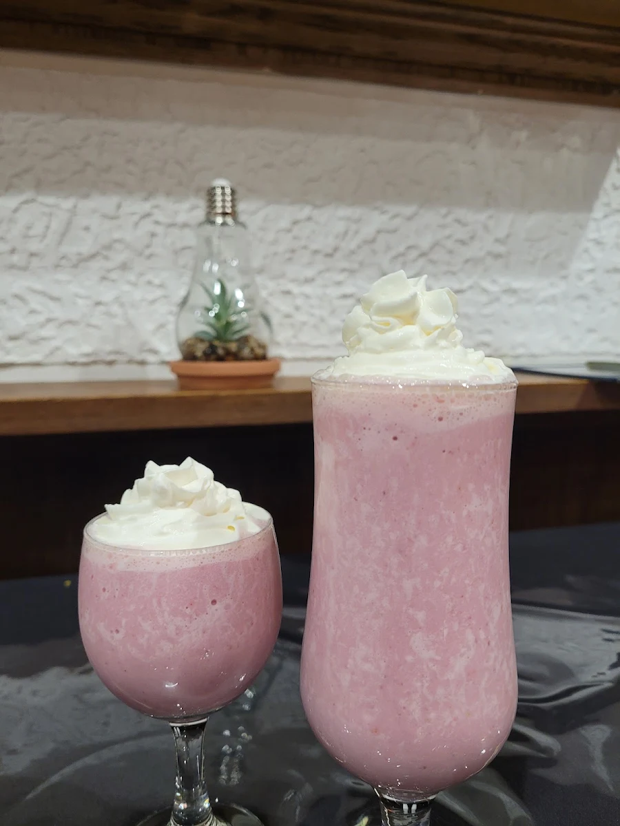 Milkshak Strawberry, HOUSE OF MANDI