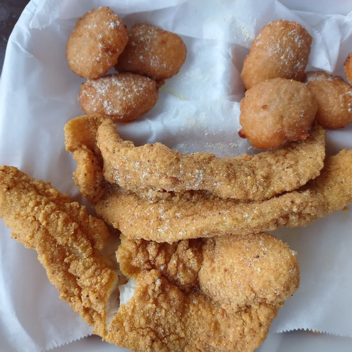 Catfish and Mac N Cheese Bites