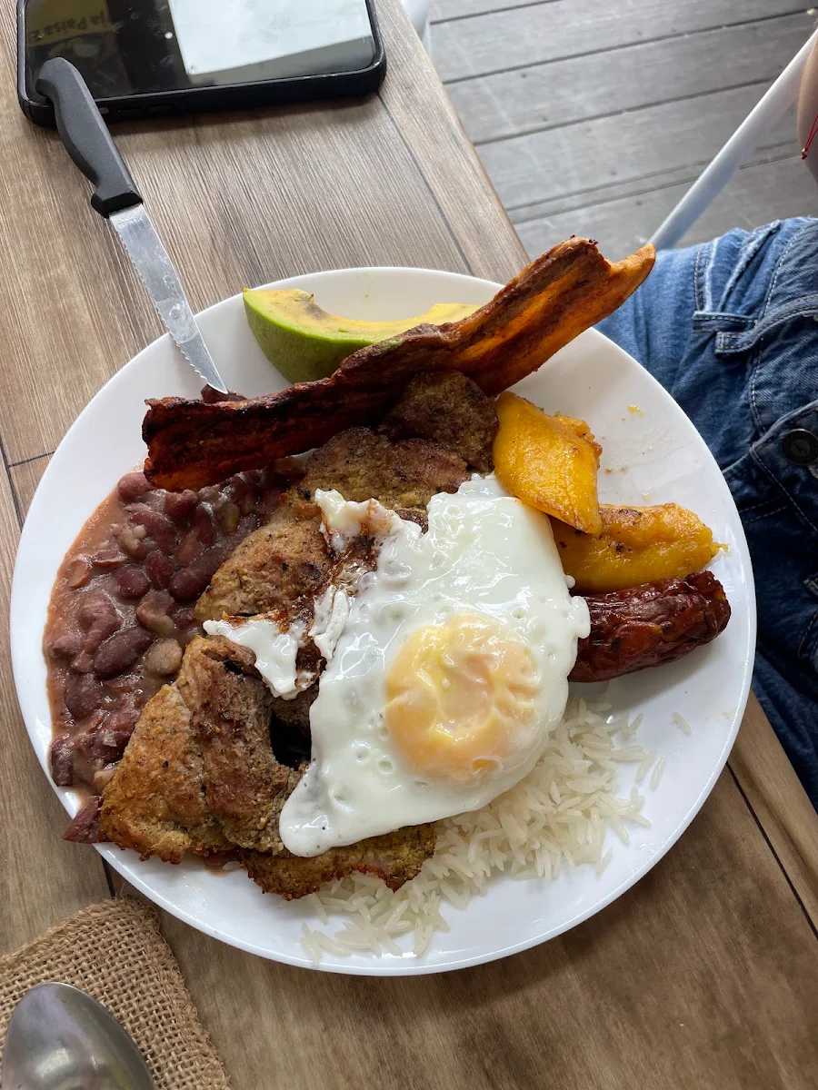 Bandeja Paisa