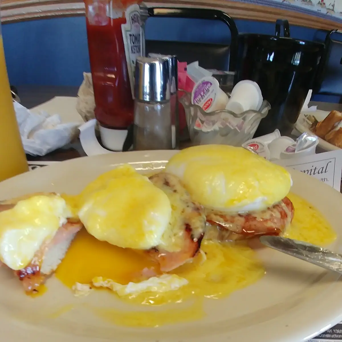 Eggs Benedict