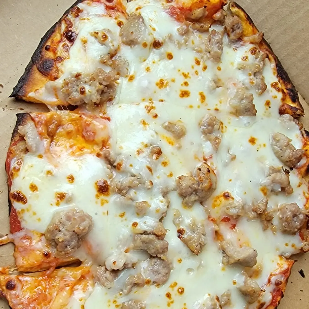 Small Pizza with Salameat