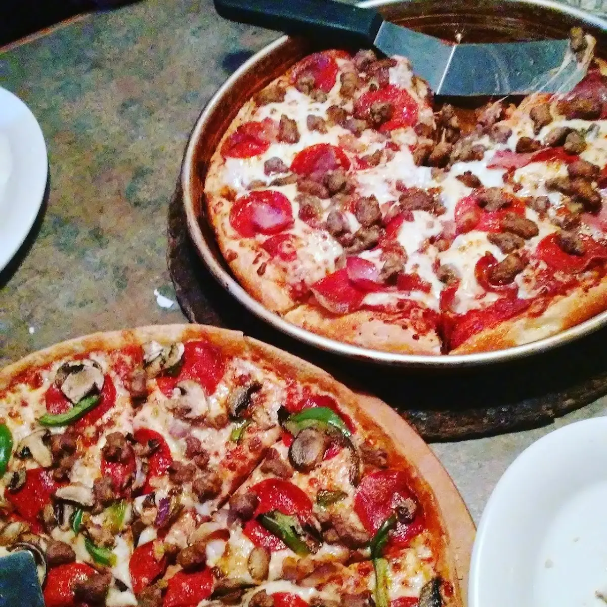 All Meat Pizza & Supreme Pizza