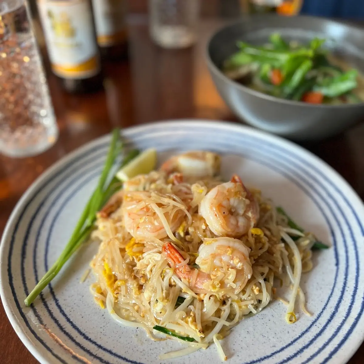 L Pad Thai