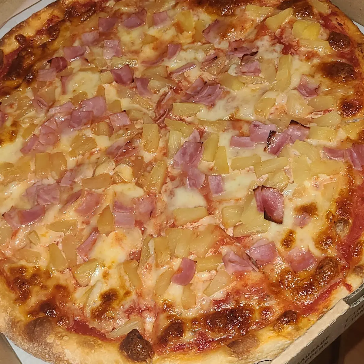 Hawaiian Pizza