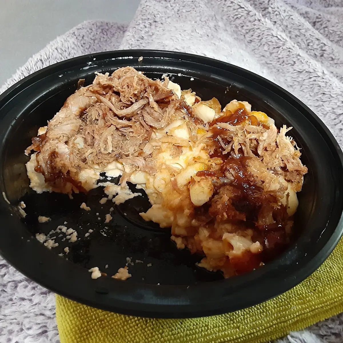 Pulled Pork Mac Bowl