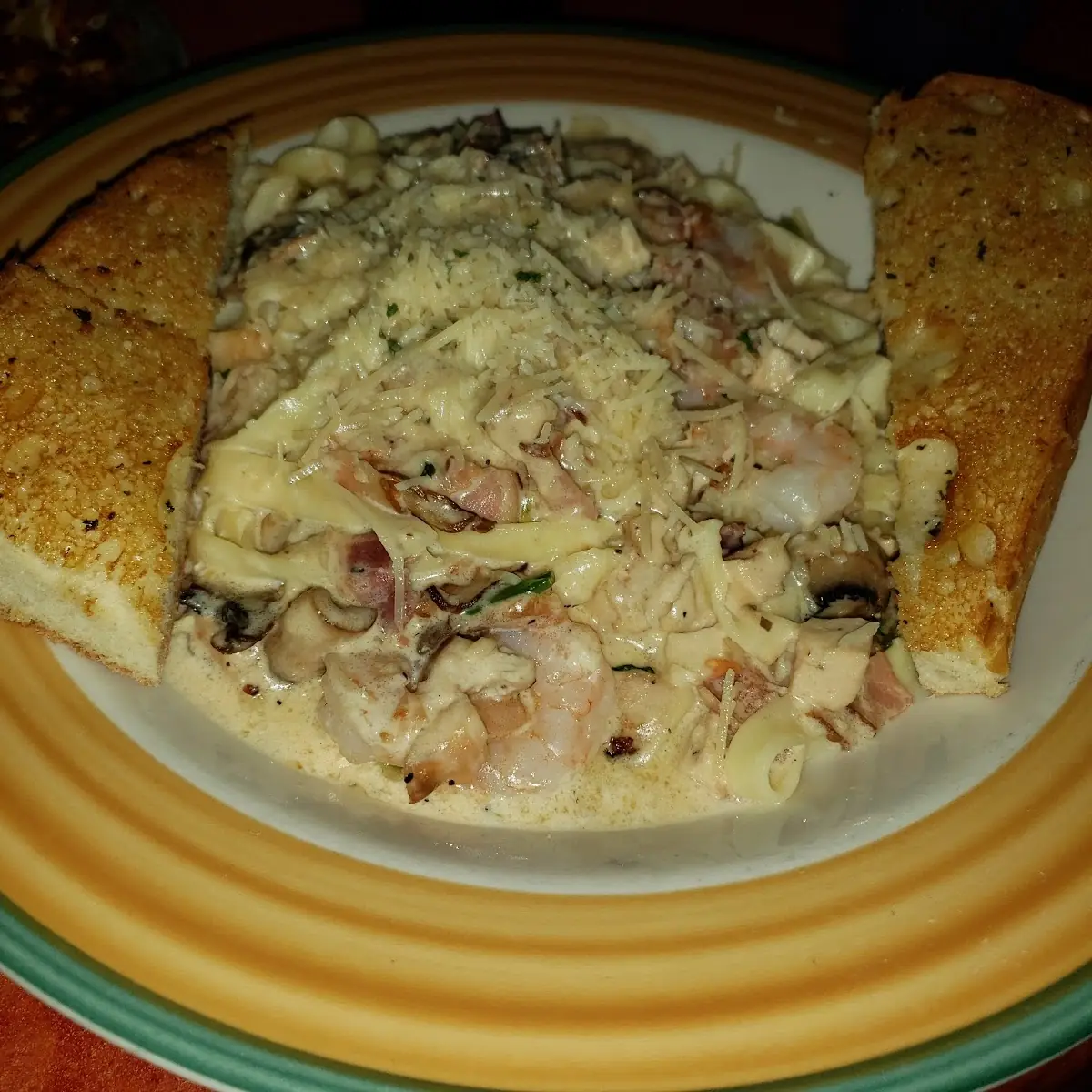 Chicken Shrimp Carbonara