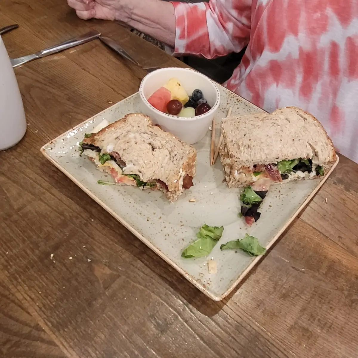 Blte with Fresh Fruit Cup