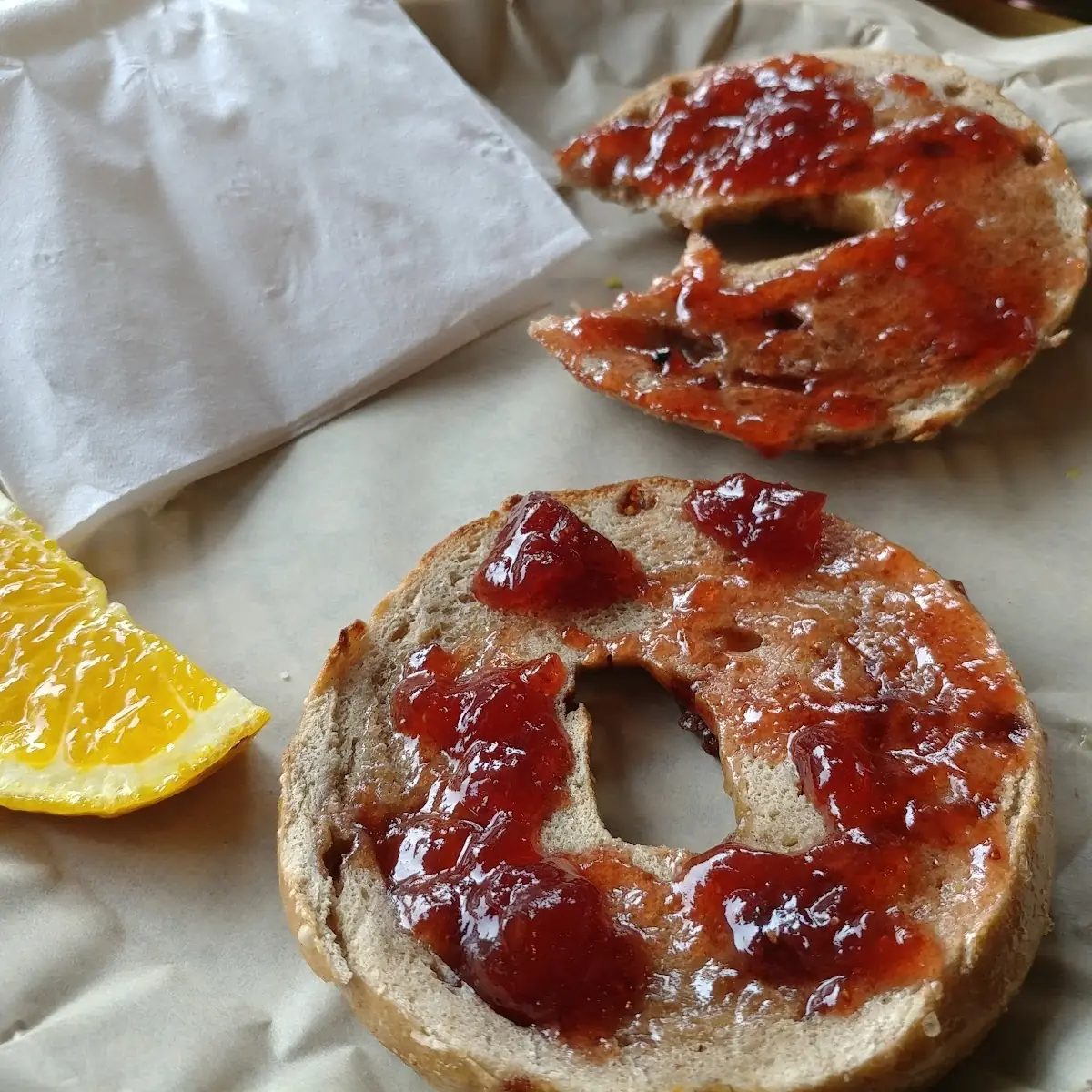 French Toast Bagel with Jam