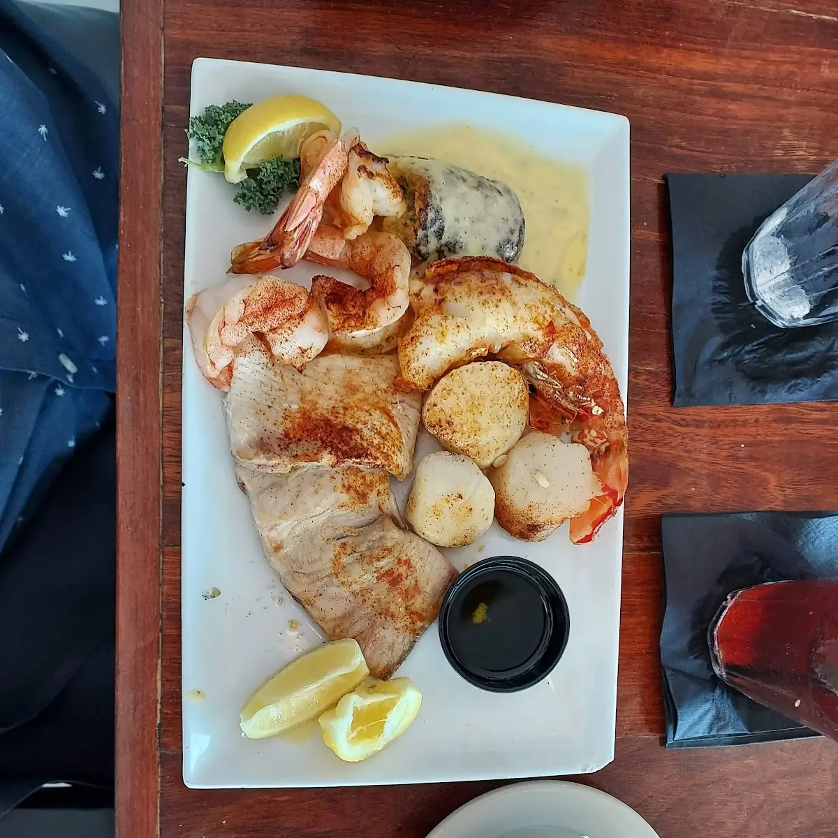 Broiled Seafood Platter