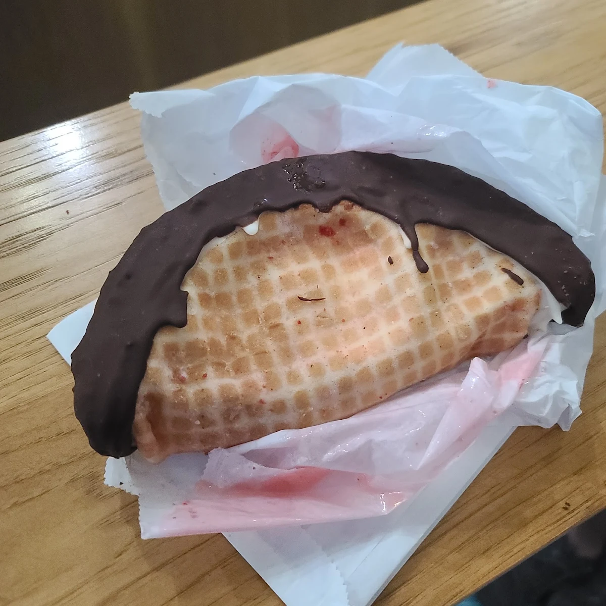 Red Velvet Choco Taco