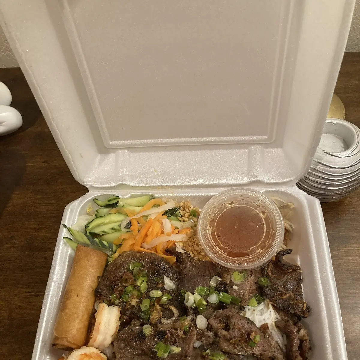 Grilled Pork with Vermicelli and Egg Roll