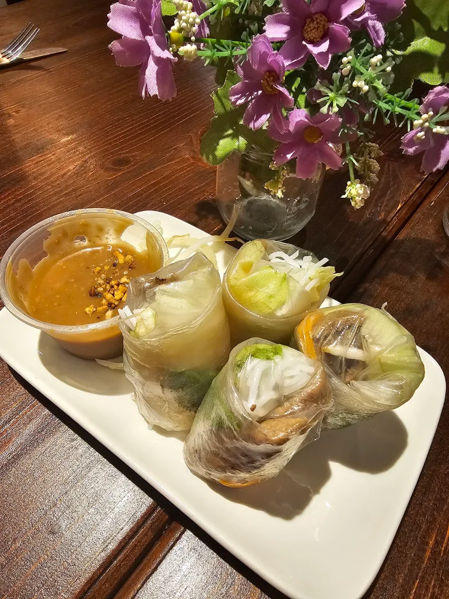 Rice Wrap, Vic & CO Cuisine Viêt
