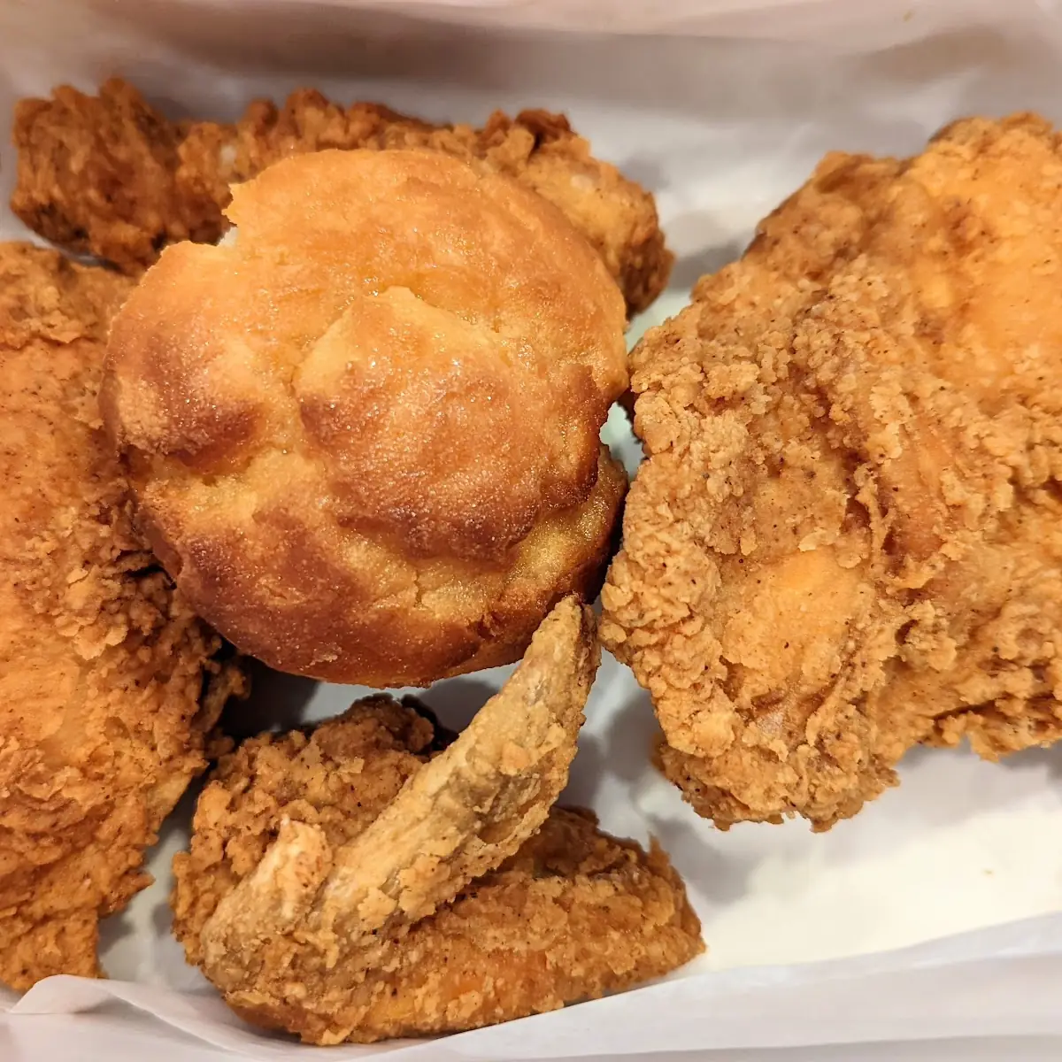 4-PC Mixed Fried Chicken with Honey Biscuit