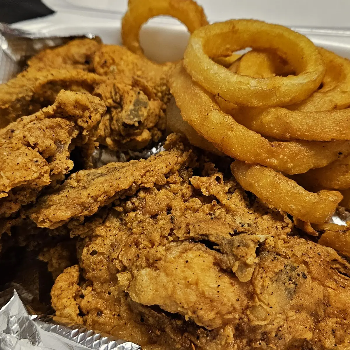 Fried Chicken w Onion Rings