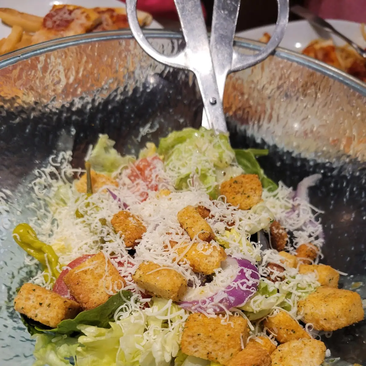 Never Ending Salad and Breadsticks