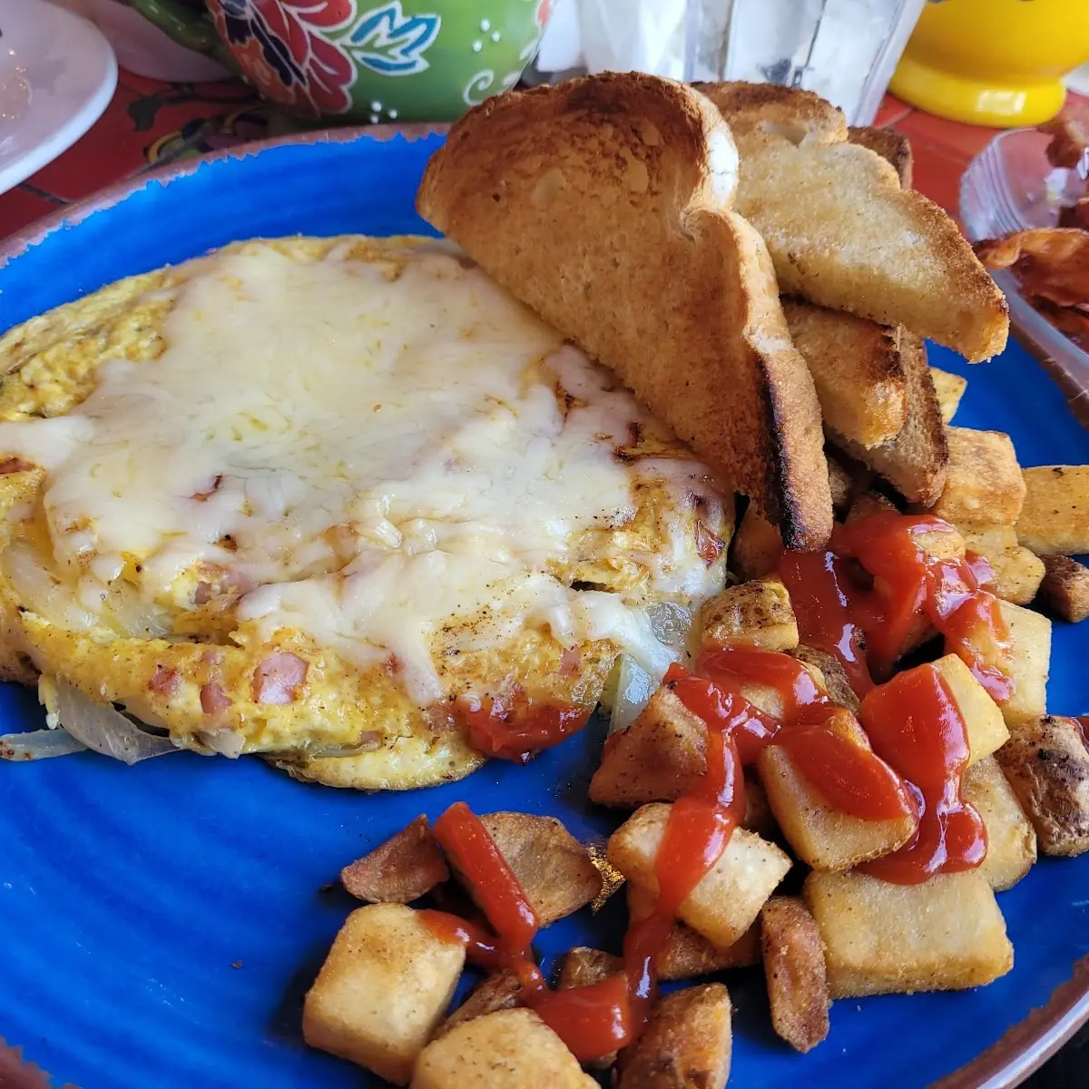 Oscars Crab Cake Omelet