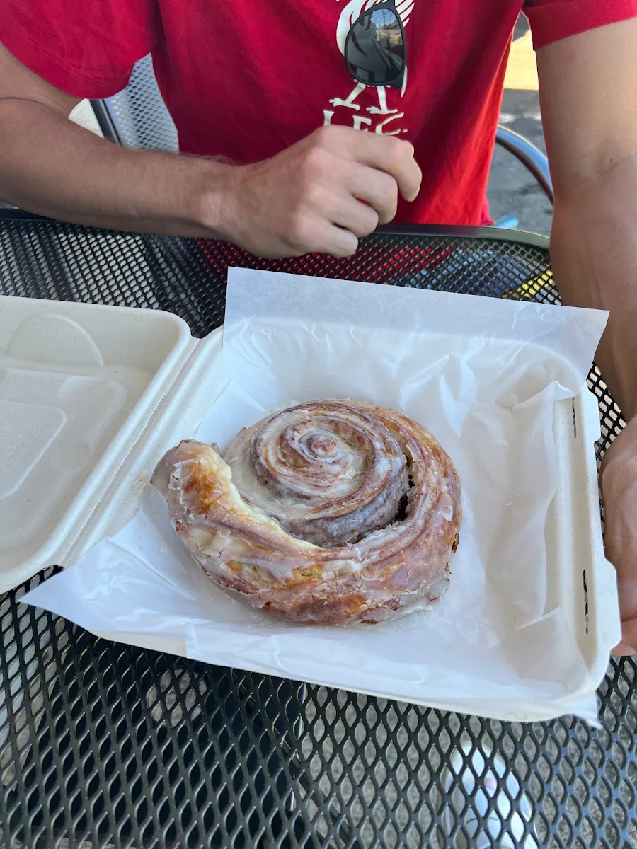 Frosted Cinnamon Roll Pastries
