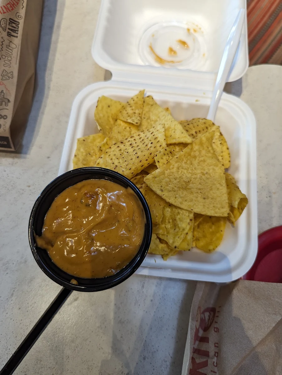 Queso and Chips, barBURRITO