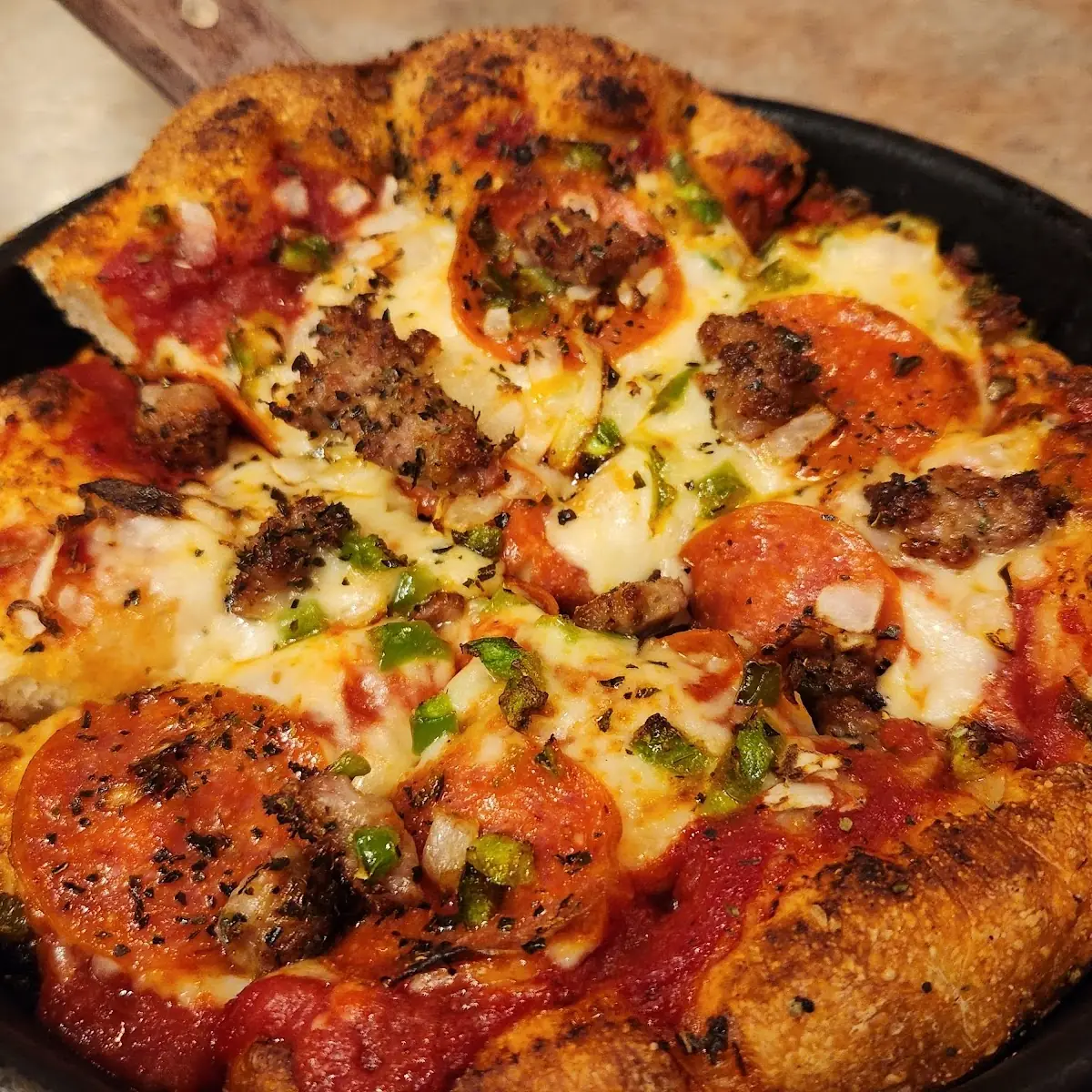 8 Delight Pizza