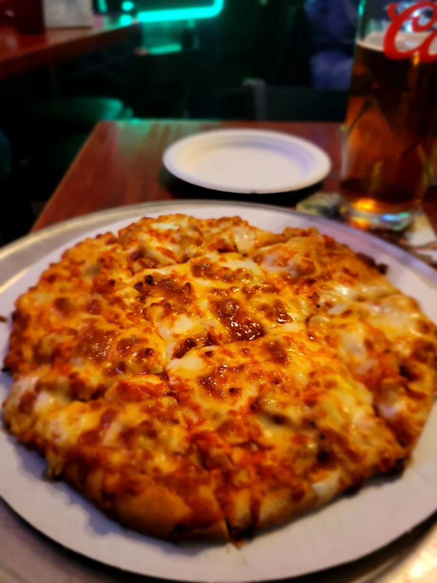 Frank's Redhot Chicken Pizza