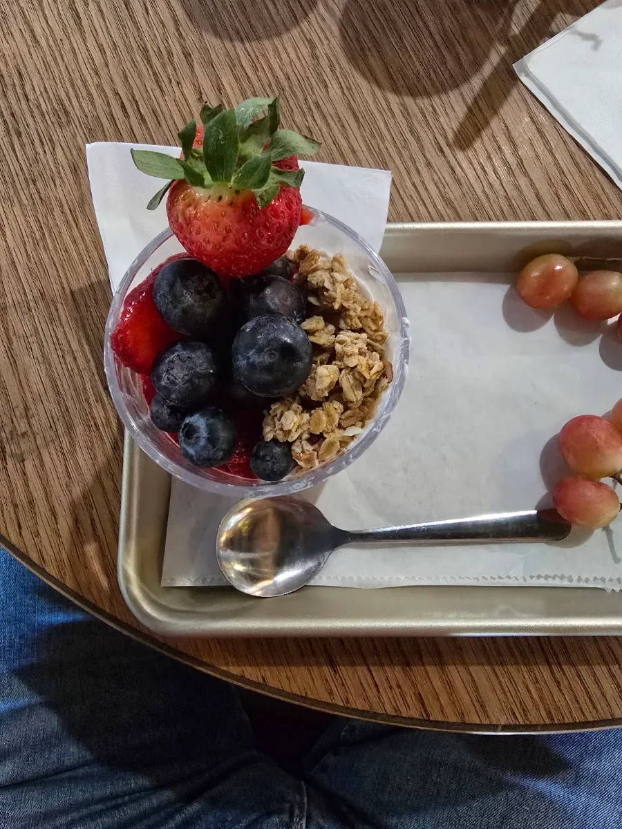 Yogurt and Fruit Parfait