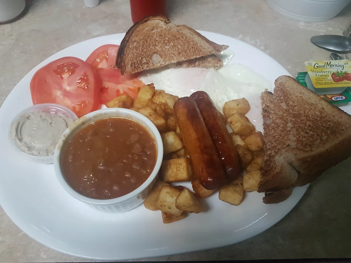 2 Œufs Tournés Saucisses Et Fève Aux Lard, Resto du Vieux La Prairie