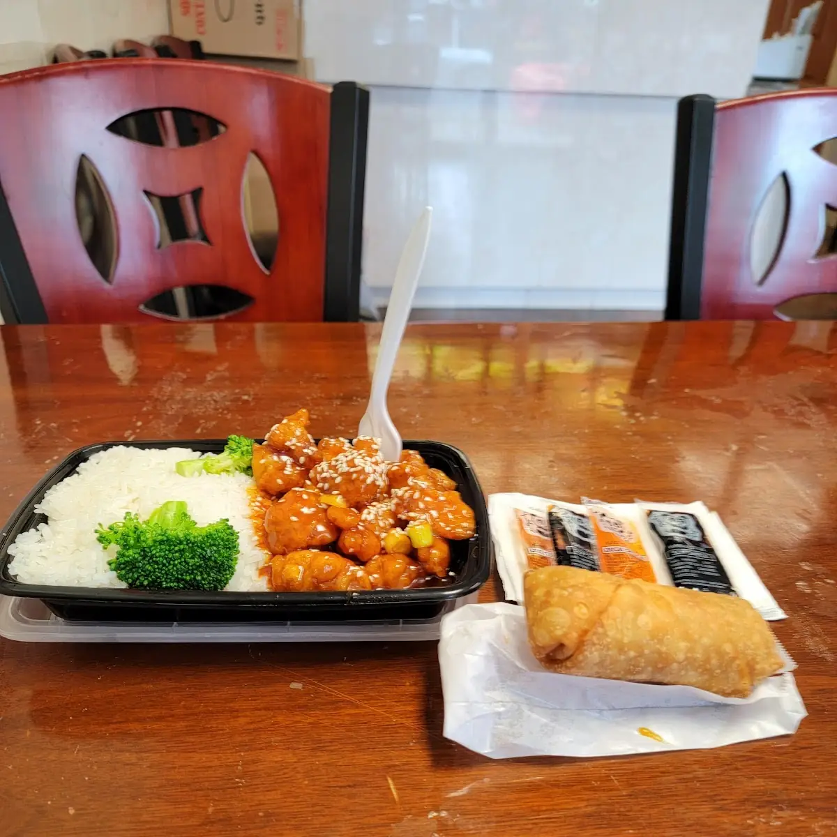Sesame Chicken and Broccoli with White Rice